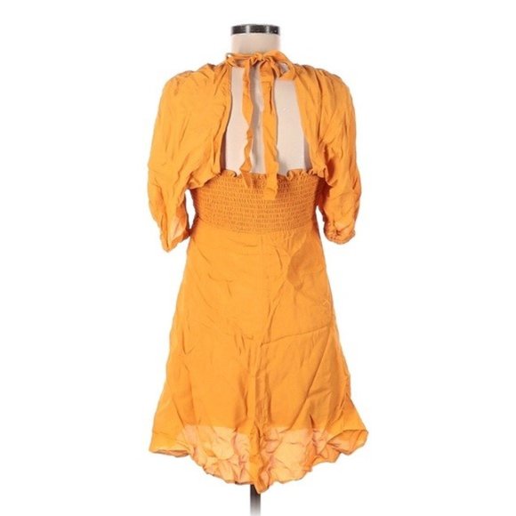 ASOS DESIGN Yellow Shirred Bustier Mini Skater Dress With Puff Sleeve - Picture 5 of 6